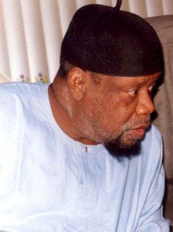 USAfrica: Long live Ojukwu; Ojukwu is dead; millions mourn