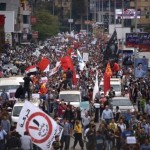 Egyptians protest President Morsi's controversial power grab