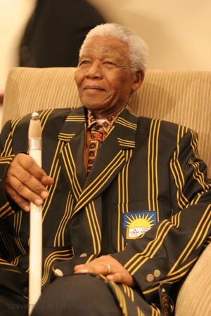 Nelson-Mandela-wt-walking-stick-blazer