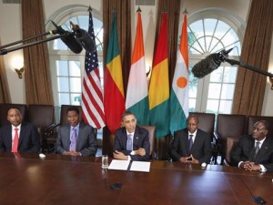 Obama_with_african_leaders-at-white_house