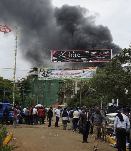 Terrorists kill 62 in Kenya Westgate mall attack: Live Reports, UN, Obama, Kenyans condemn attacks