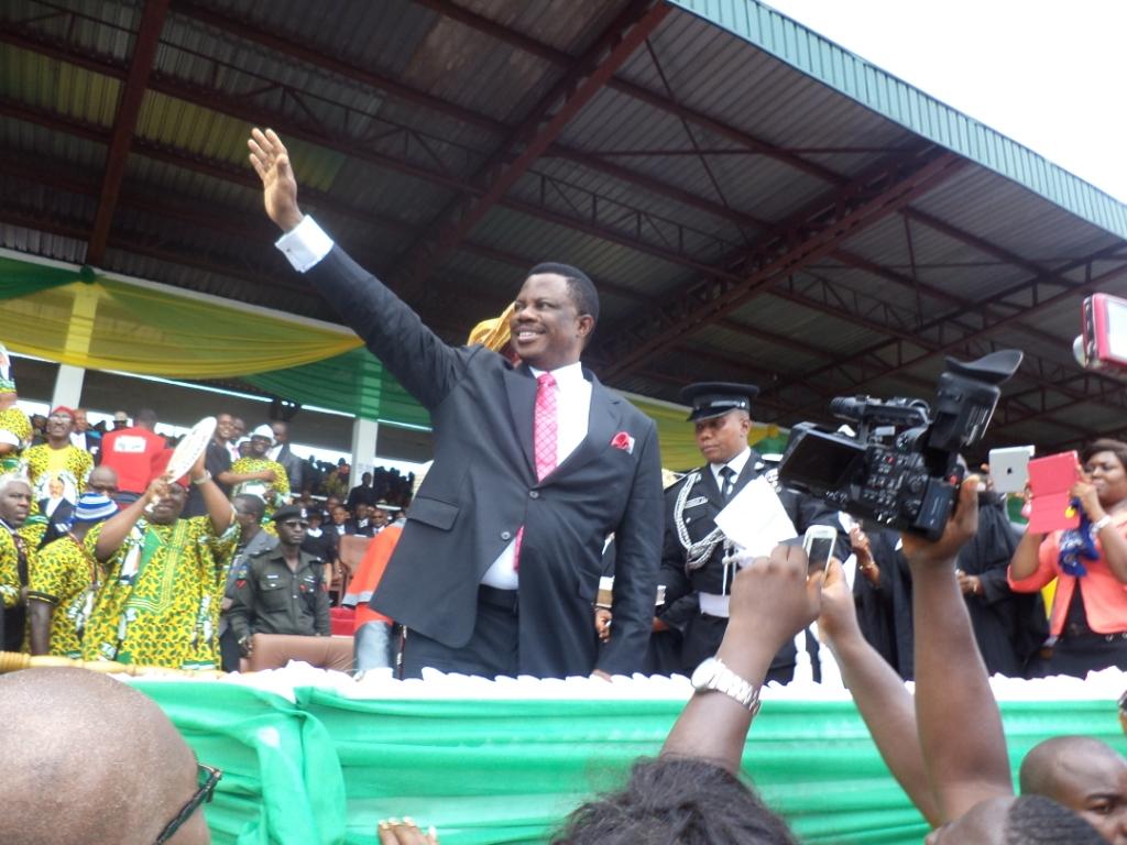Willie-Obiano-Governor-Anambra-inauguration_March2014_Awka-USAfrica