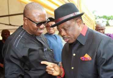 Peter-Obi-n-Willie-Obiano-in-exchange_via-usafricaonline.com