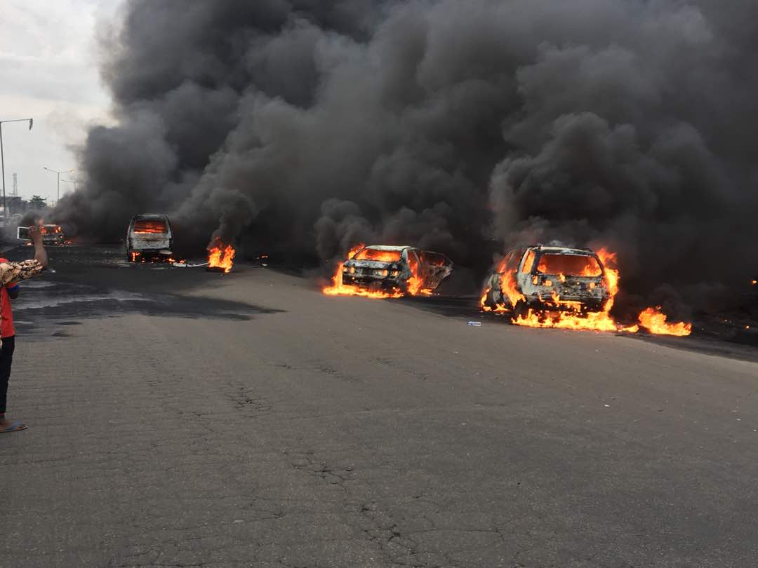USAfrica: 14 killed in petrol tanker fire on Nigeria's Lagos-Ibadan Expressway