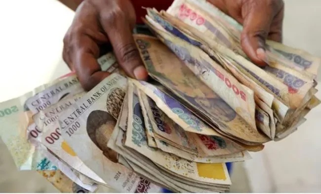 Supreme Court temporarily stops ban on old naira notes