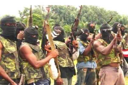 #Insecurity: 4 Policemen gunned down in Aba