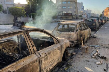 Gunshots, clashes rock streets of Tripoli