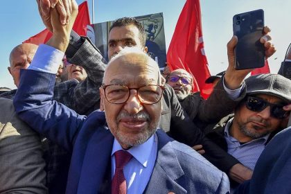 Ghannouchi, Tunisian opposition leader starts a three-day hunger strike in prison