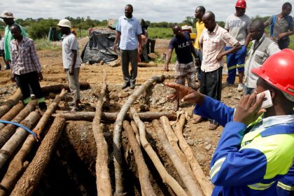 Zimbabwe mine accident: six killed, 15 trapped underground - State TV
