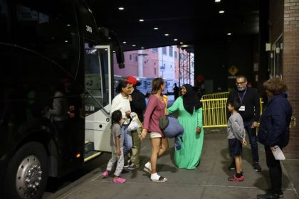 New York City files lawsuit against Texas bus companies