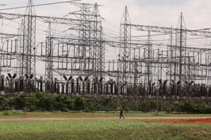 Nigerians rely on generators 40% electricity as grid collapses 46 times in 6 years