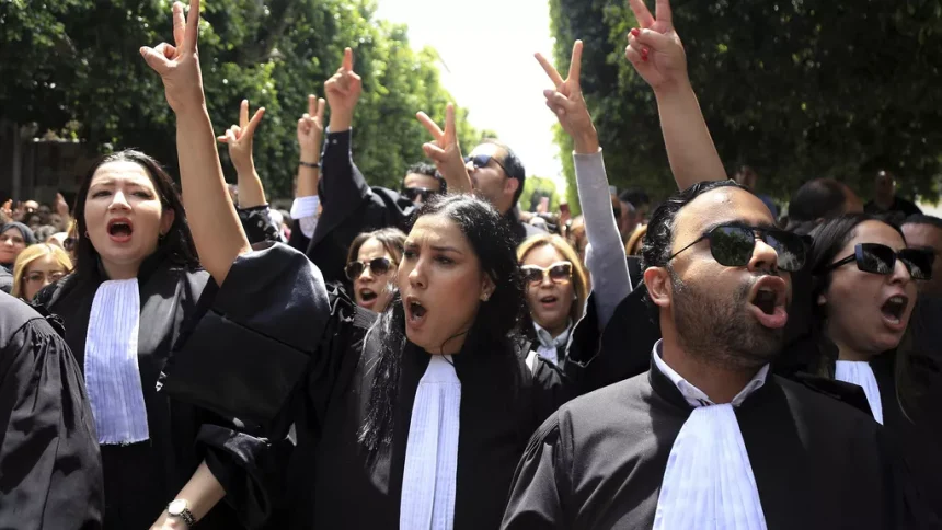 Tunisian lawyers protest arrests amid crackdown