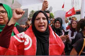 Tunisians protest migrant presence in Jebeniana