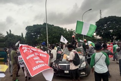 #EndBadGovernance: Protesters shift from Abiola stadium to Berger, Abuja