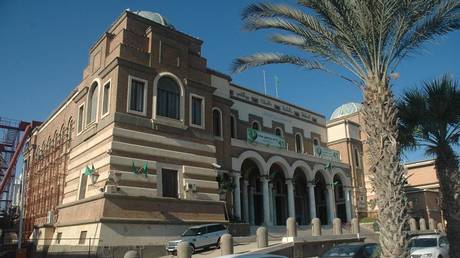 Libyan legislators reach agreement on central bank leadership amid oil crisis