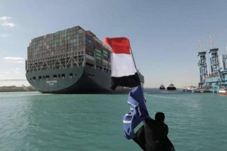 Egypt: Suez Canal revenues drop due to Houthi attacks, says President