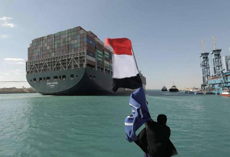 Egypt: Suez Canal revenues drop due to Houthi attacks, says President