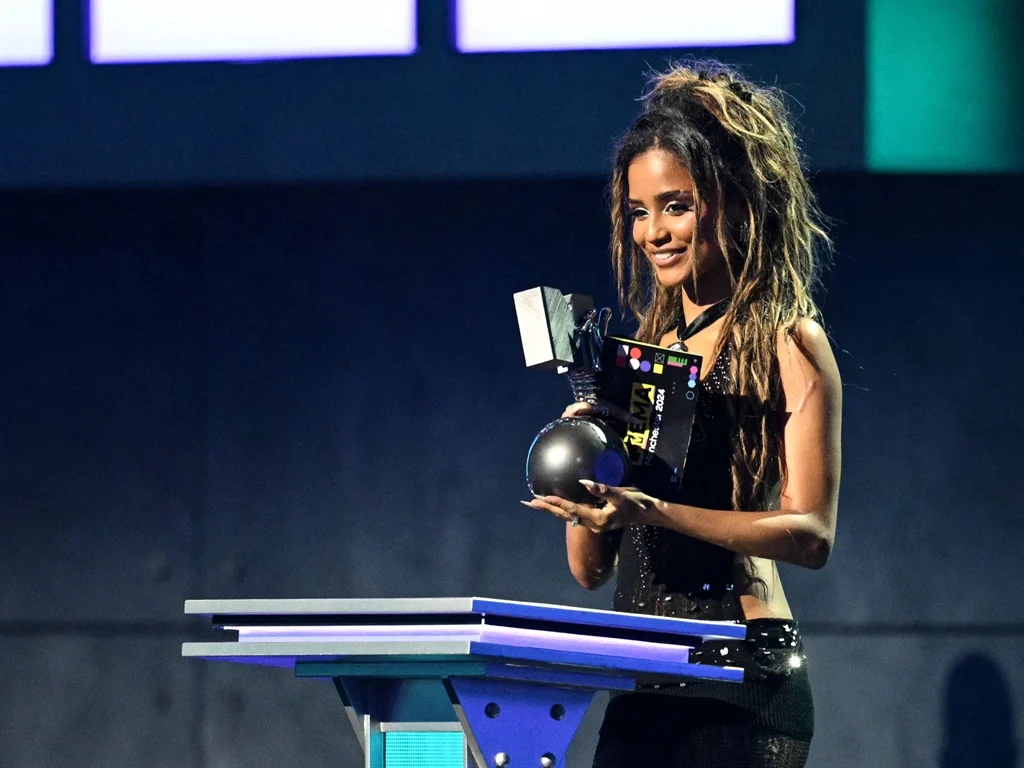 South Africa Tyla shines at 2024 MTV EMAs