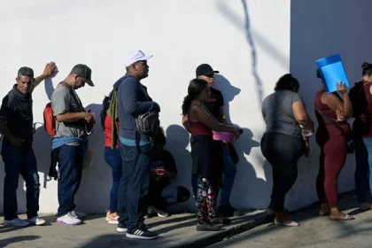 Trump seeks Asylum deal with El Salvador for migrant deportations