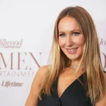 Nikki Glaser shines as first solo female host of the 2025 Golden Globes