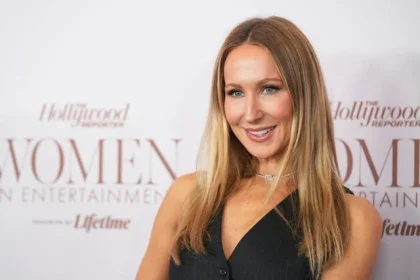 Nikki Glaser shines as first solo female host of the 2025 Golden Globes