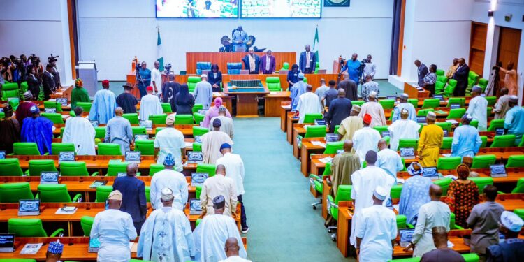Nigeria: 7 oil firms pledge to pay FG $37.4M by August – Reps