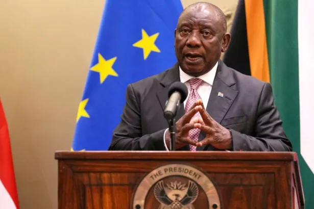 Ramaphosa seeks to mend ties with U.S in his visit to White House