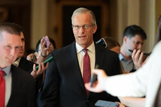 U.S.: Senate starts final votes on tax overhaul