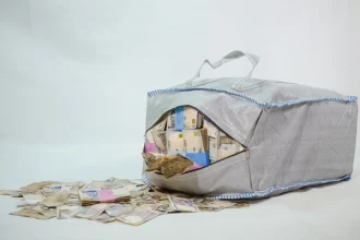 The Officer who resisted a bribe of ₦10 million. By Chris Agbedo