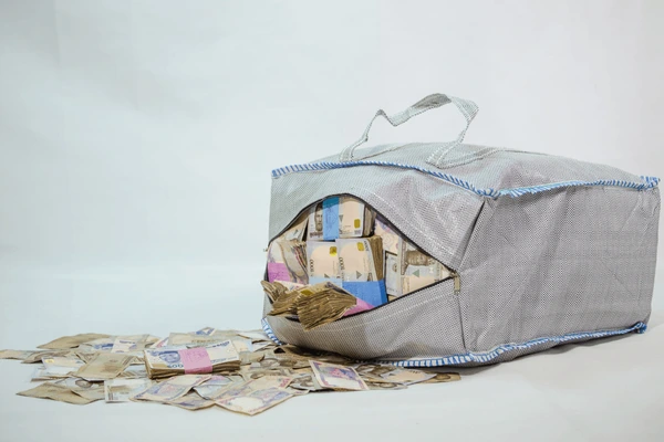 The Officer who resisted a bribe of ₦10 million. By Chris Agbedo