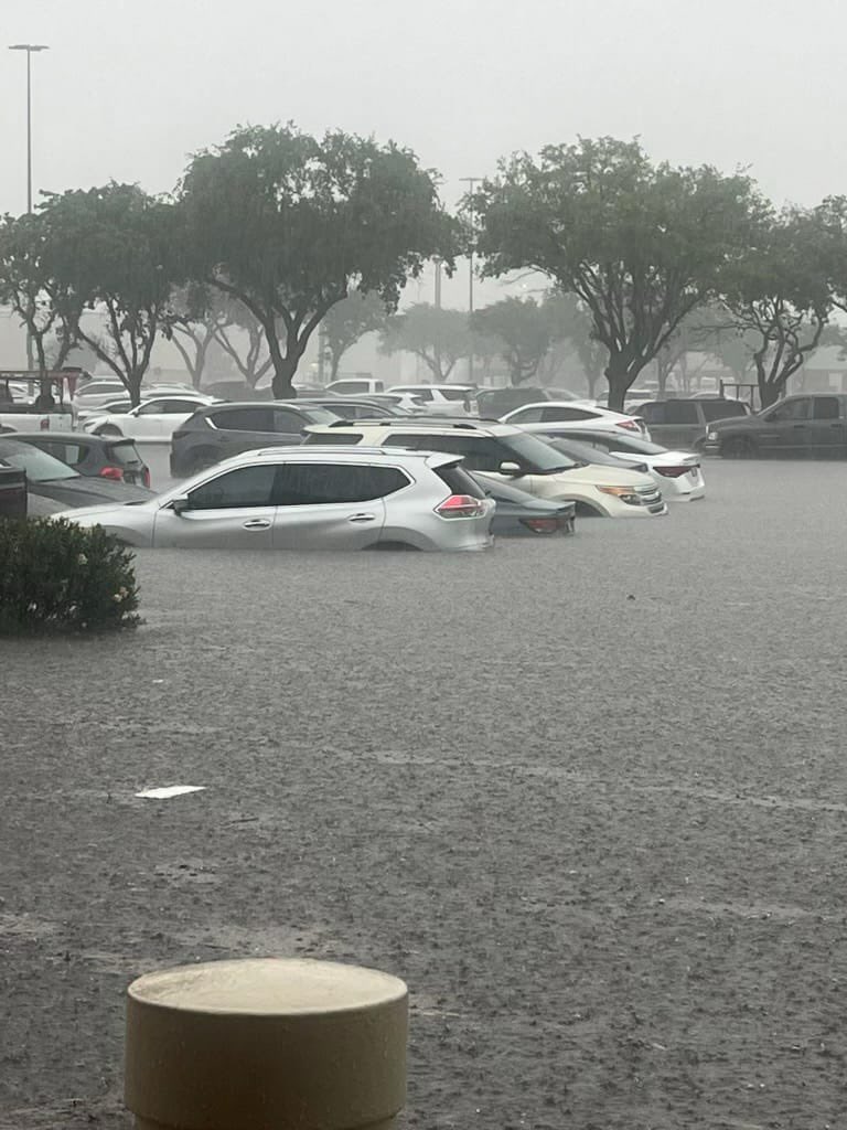 Update5: 138 killed in severe flooding in Texas, toll rising