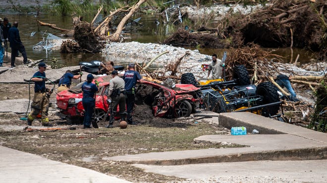 Death toll from Texas flooding rises to 100+, search continues