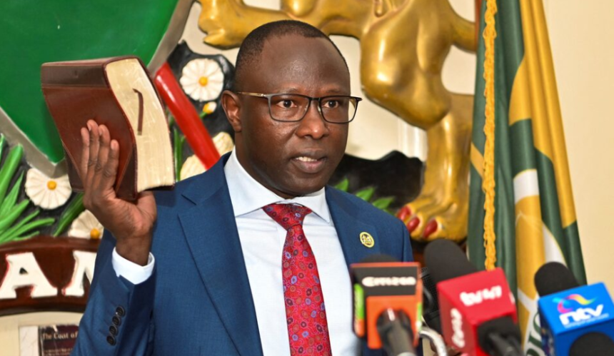 Kenya swears in new electoral officials