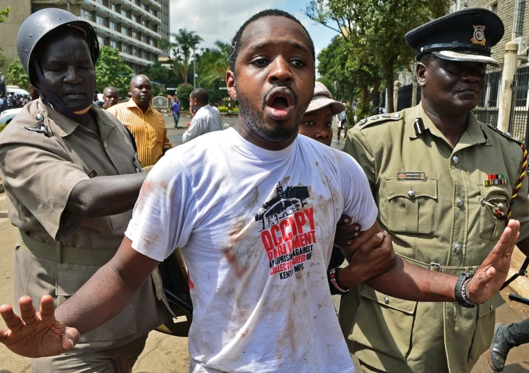 Kenyan activist Boniface Mwangi arrested