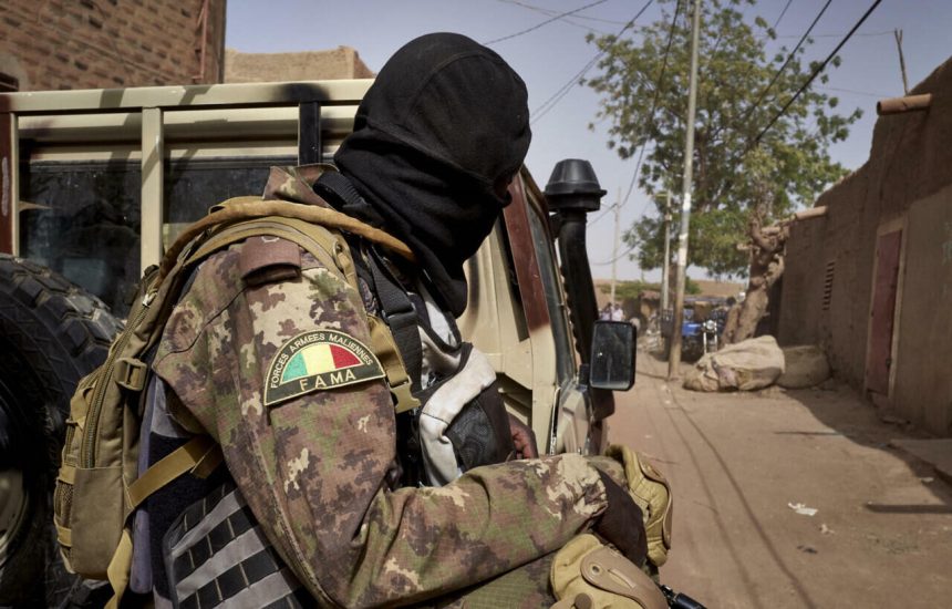 Mali military bases hit in suspected Jihadist assaults
