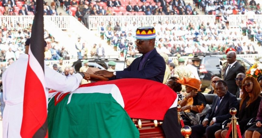 Kenya: Stampede injures mourners at Odinga’s funeral