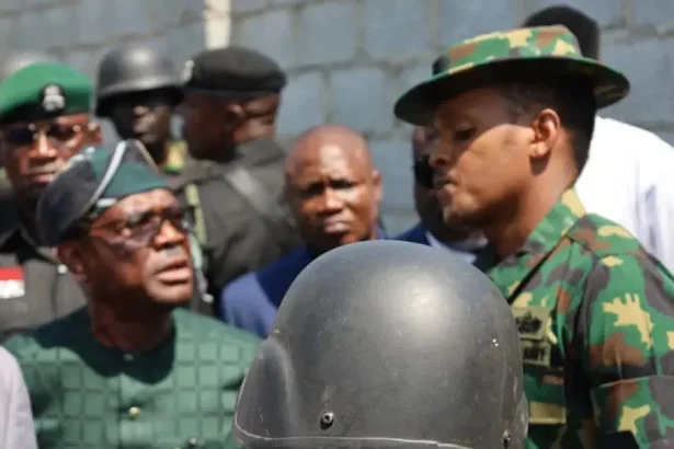 Does a Minister have powers under Nigerian law to command a military officer? By Pelumi Olajengbesi