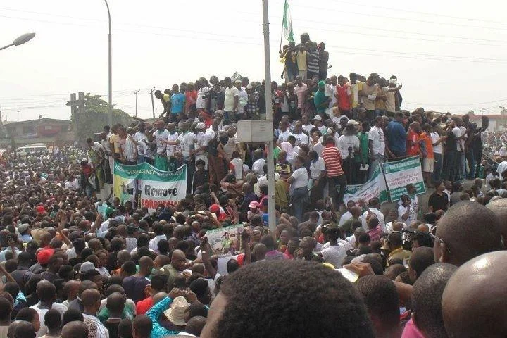 Nigeria shut down by protests, strikes against fuel subsidy withdrawal