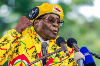 President Mugabe's party loses majority in Zimbabwe Parliament